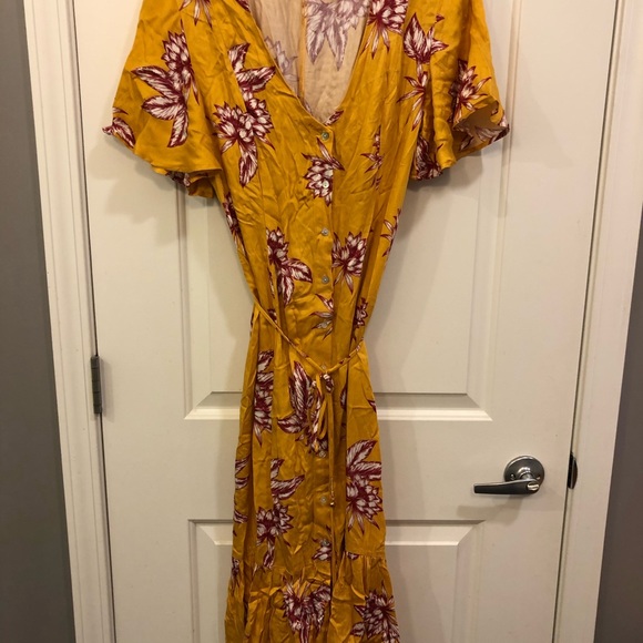 Long yellow floral button up dress - Picture 2 of 5